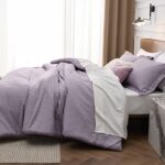 Bedsure Queen Comforter Set – Purple Queen Size Comforter, Soft Bedding for All Seasons, Cationic Dyed Bedding Set, 3 Pieces, 1 Comforter (90″x90″) and 2 Pillow Shams (20″x26″+2″)